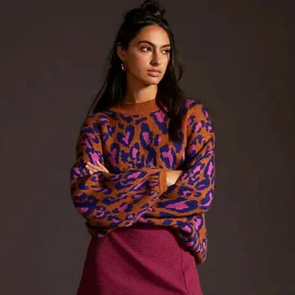 Farm Rio leopard / cheetah print sweater brown, blue, pink size large